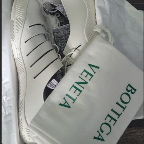 NWT/BOX BOTTEGA VENETA SIZE 12 RIPPLE SNEAKERS - Picture 1 of 11